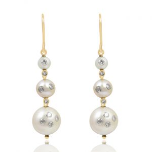 Winsome Diamond & Pearl Earring