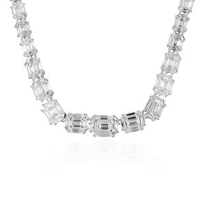 18Kt White Gold Emerald Cut Diamond Necklace