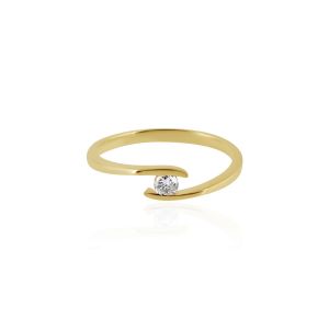 Sparkling Single Diamond Ring