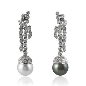 Sophisticated Diamond & South Sea Pearl Earring