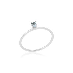 925 Sterling Silver Classic Ring With Blue Topaz Sky