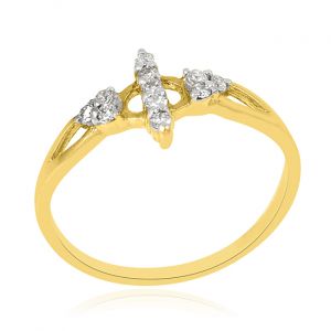 Dainty Contemporary Diamond Ring